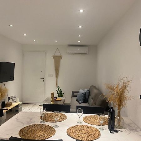 Luxury Lavender Apartment Ларнака Екстериор снимка