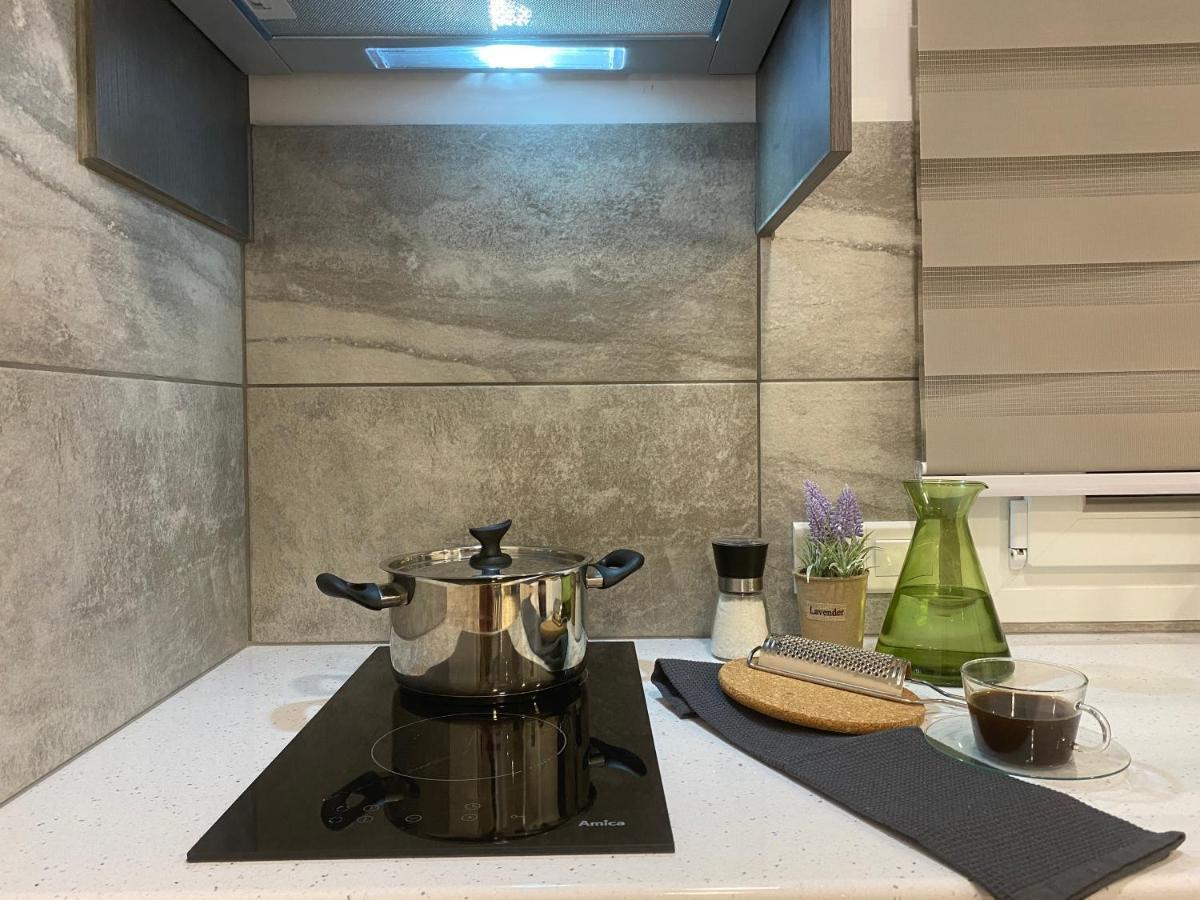Luxury Lavender Apartment Ларнака Екстериор снимка