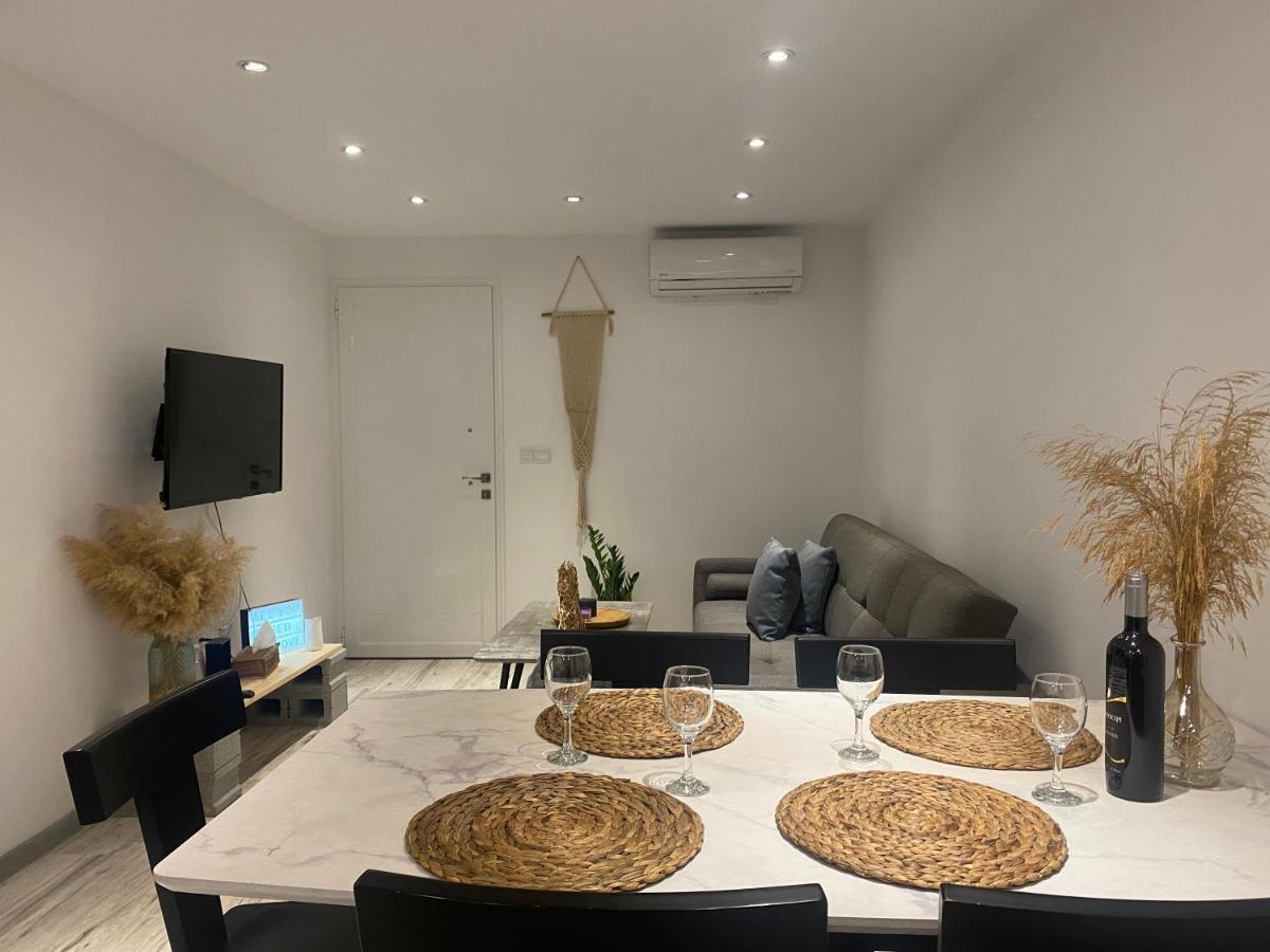 Luxury Lavender Apartment Ларнака Екстериор снимка