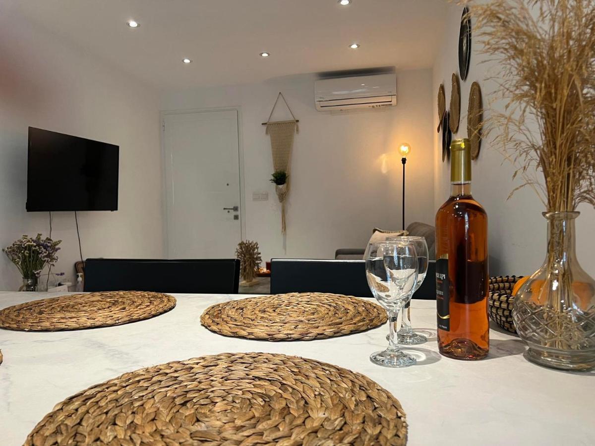 Luxury Lavender Apartment Ларнака Екстериор снимка
